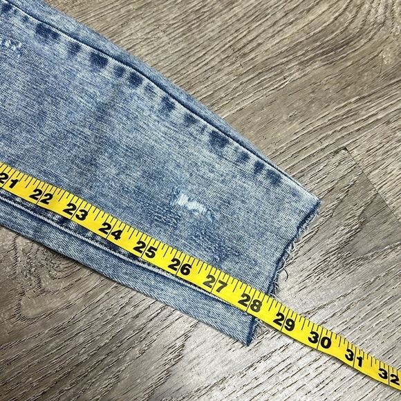 NWT Judy Blue Women’s Skinny Fit High-Rise Distressed Jeans in Acid Wash Sz 3/26 - Picture 13 of 14